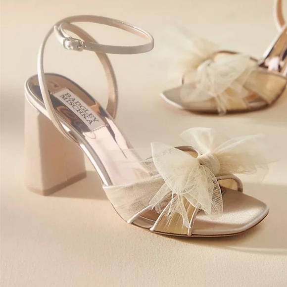 Badgley Mischka Shoes - Badgley Mischka Tess Heels Size 10 Ankle Strap Gold Glitter Platino Formal Bow